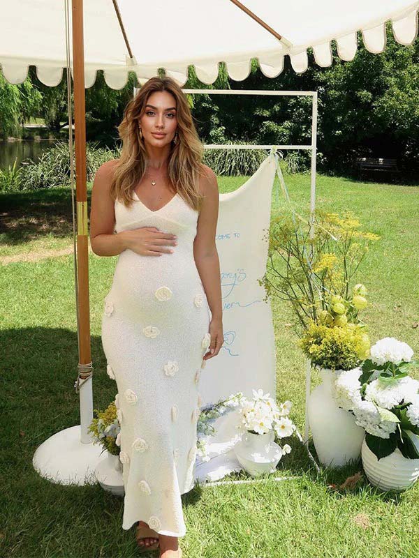 White Spaghetti Strap Backless 3d Flowers Maternity Maxi Dress for Maternity
