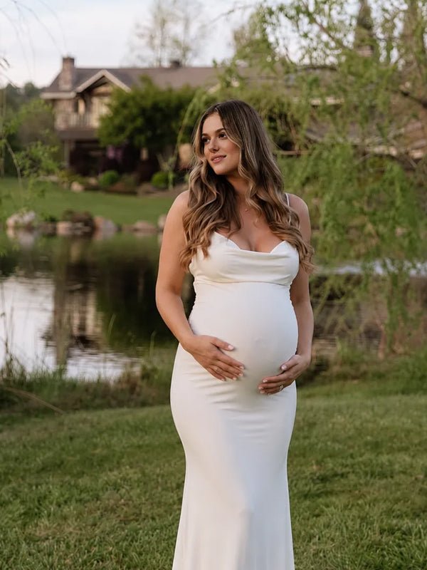 White Sleeveless V-neck Suspender Skirt Maternity Photoshoot Maxi Dress for Maternity